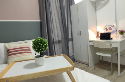 Single Window Female Room @ Emporis Kota Damansara