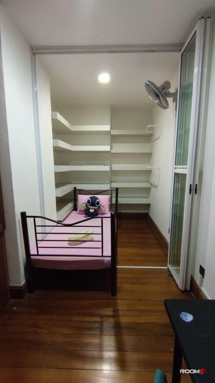 🤚🏻Stop Scroll! 👇🏻This Is The 😎Best Room Rent In KL! Single room for rent at Jalan Ampang