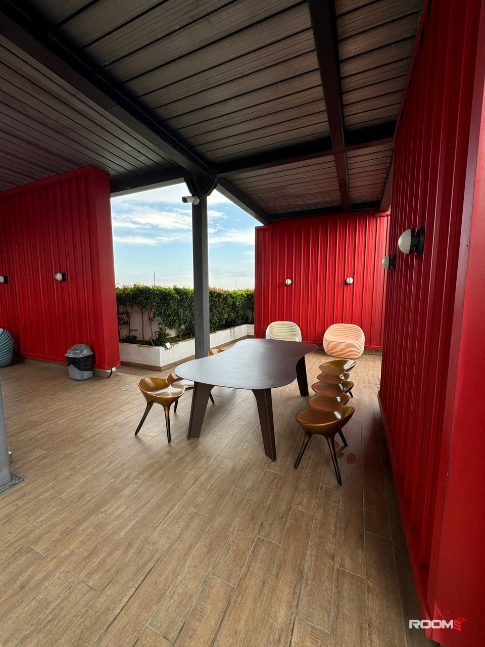 👩🏻‍🎓Student Accommodation👩🏻‍🎓🚎 FREE Shuttle Van For Student 🚎  ☺️ Spacious & Comfortable ☺️