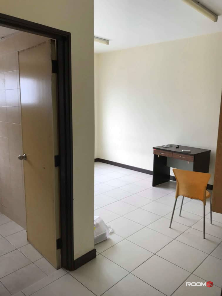 Whole unit for rent in cova villa, kota damansara