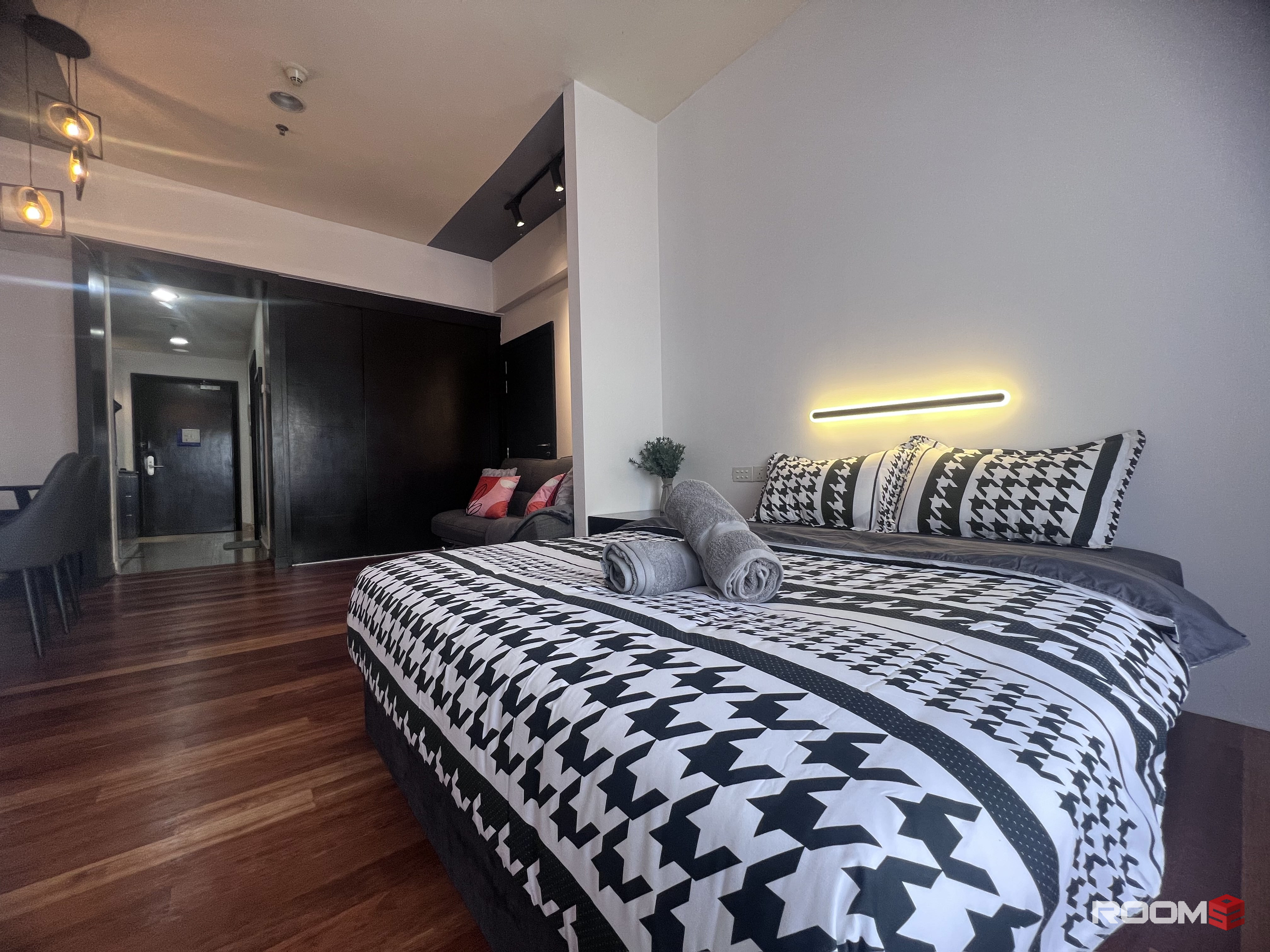 Shortstay Sunway Resort Suite Newly Renovated Lagoon View