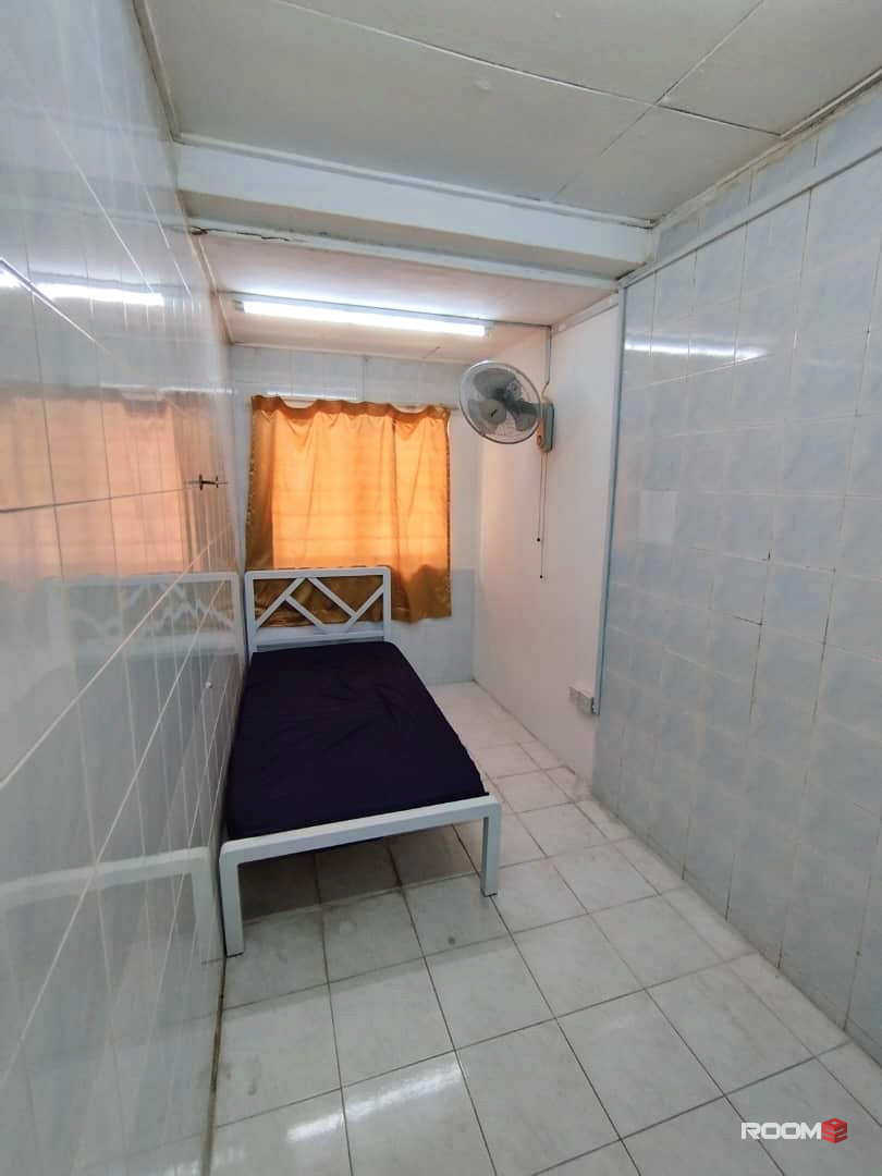 FEMALE UNIT Bandar Utama📍 Single Room To Rent With WiFi Nearby Drive 5 Min🏎️ To One Utama