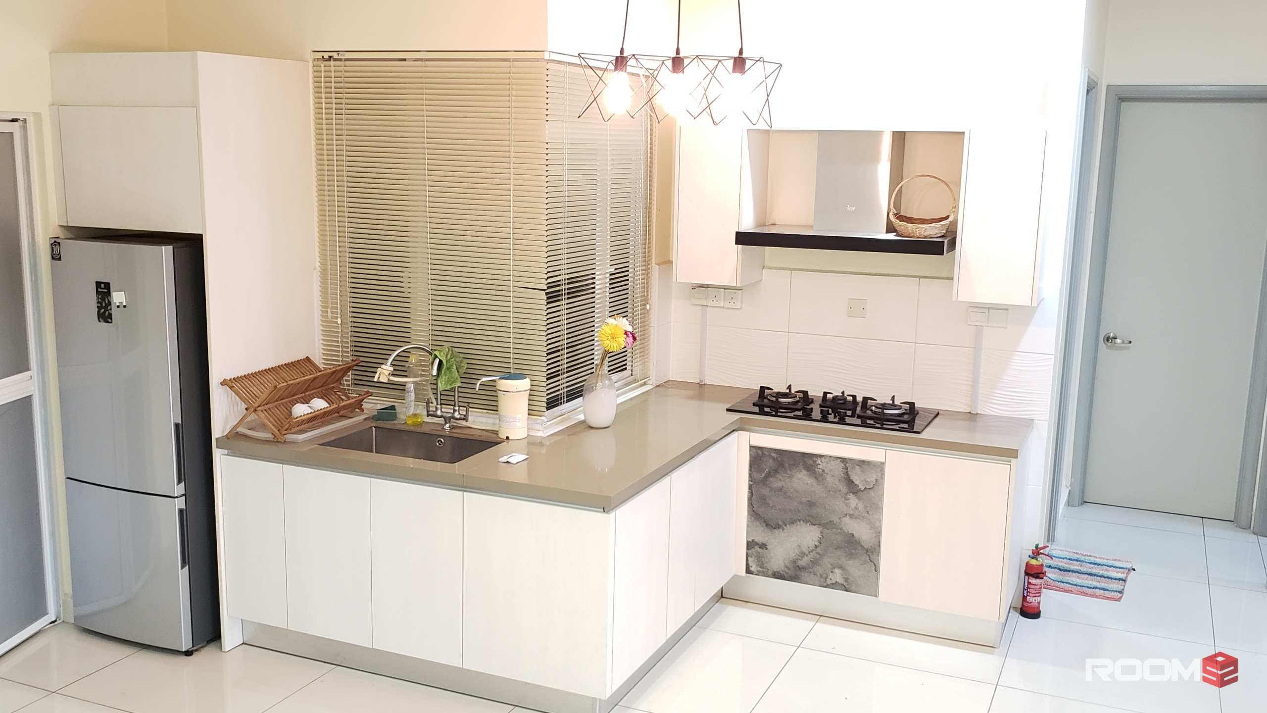 Fully Furnished Master room in Bangsar South For Rent