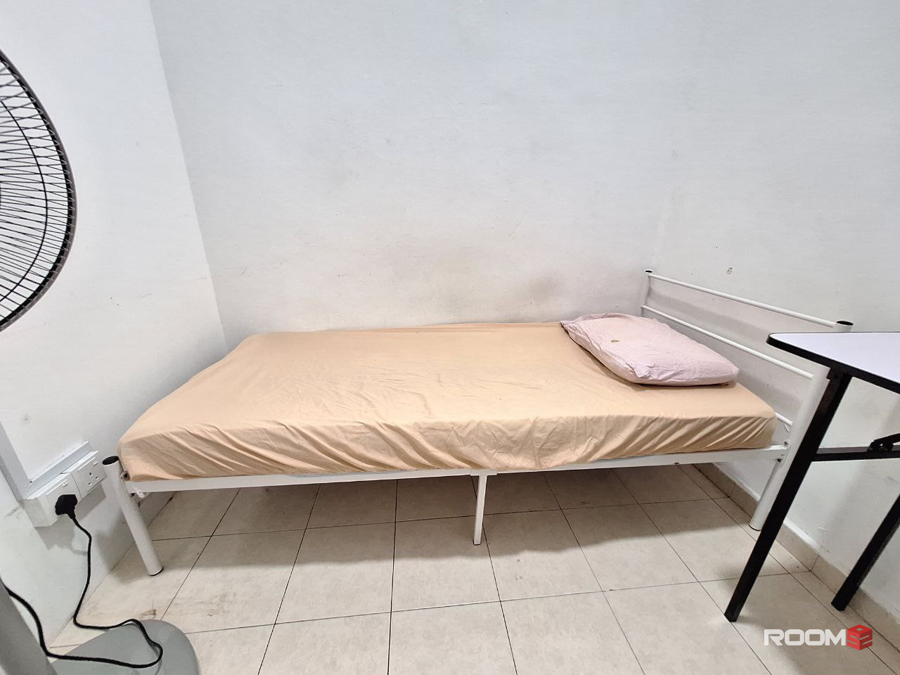 UTM, AEON, Taman Universiti Single Room For Rent, Fully Furnished, RM 450!!!