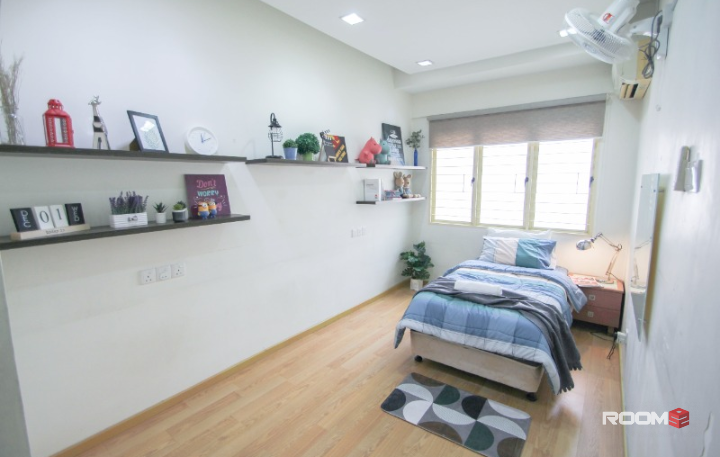 [ seri kembangan east lake residence penthouse ] fully furnished middle room with private bathroom for rent rm700