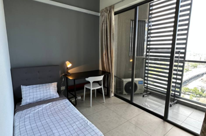 Brand New Fully Furnished Middle Balcony Bedroom @ The Petalz, Old Klang Road