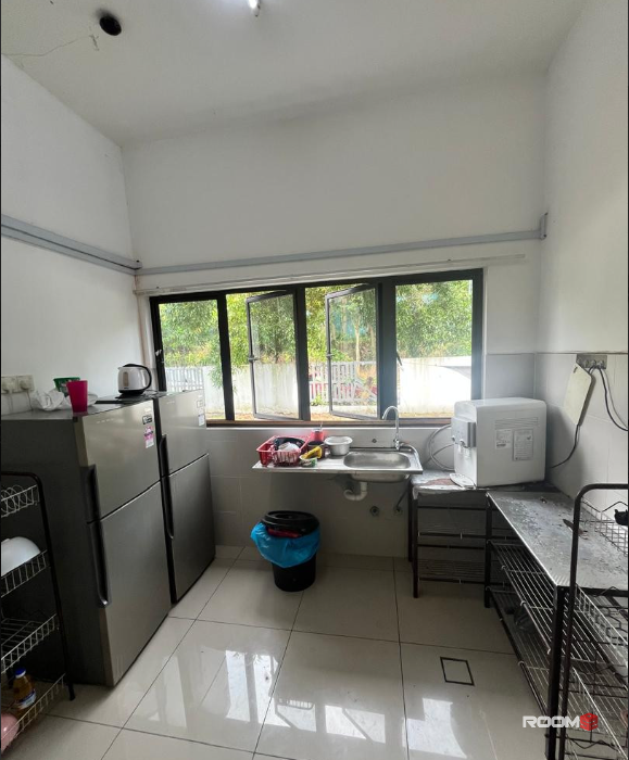 Fully Furnished and clean room to rent @ Setia Alam | Setia City Mall | Setia Taipan 2