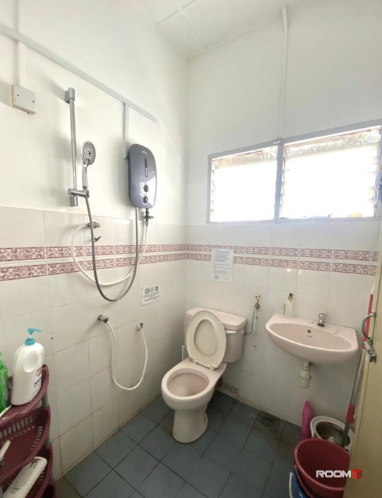 💼🏃‍♂️ Walk to LRT, Low Deposit — Perfect for Busy Working Adults!