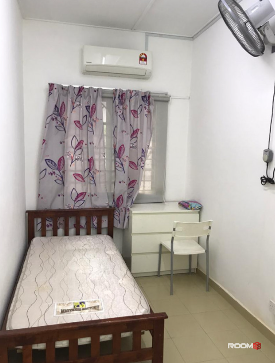 🚈💼🔥 Working Adult? This Low Depo Unit Near LRT Kelana Jaya Is Perfect.