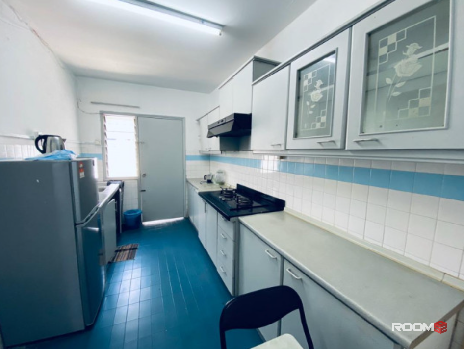 💼🚆💨 Save Time Everyday — Walk to LRT Kelana Jaya!