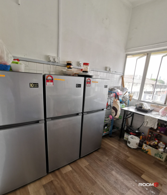 💼🚆✨ A Commuter’s Gem — Near LRT Kelana Jaya, Low Deposit Required.