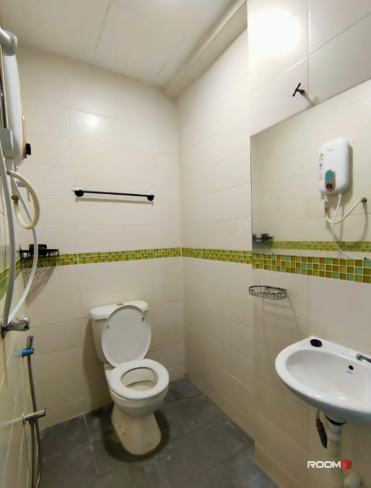 🌟 KL/Selangor Hotel-Style Co-Living Room — Ready to Move In & Open to All