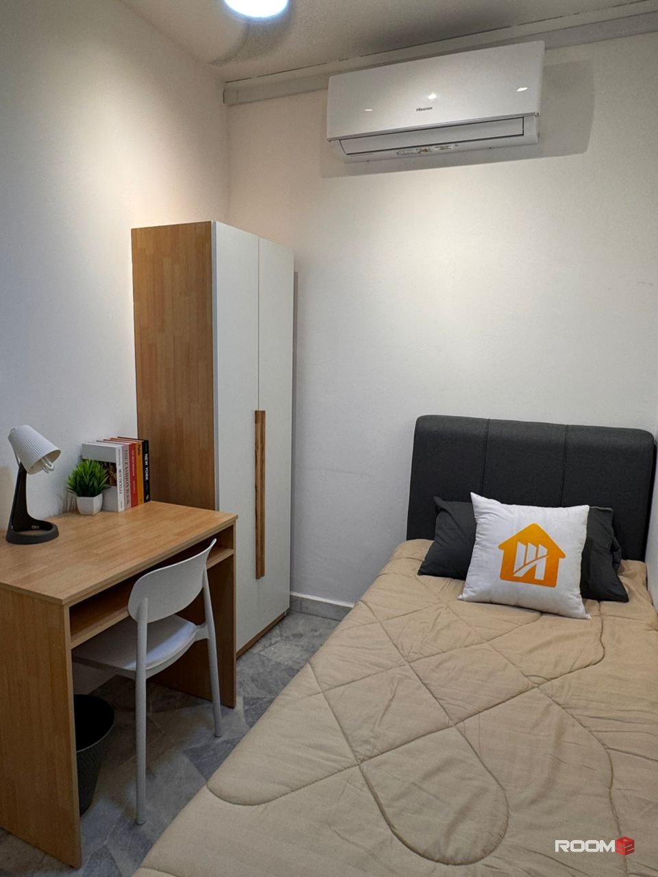 ‼️NEAR MRT ⭐️ De Tropicana, Kuchai Lama📍 SINGLE Room Fully Furnished @ NEW Aircond Wardrobe Table Chair Mattress