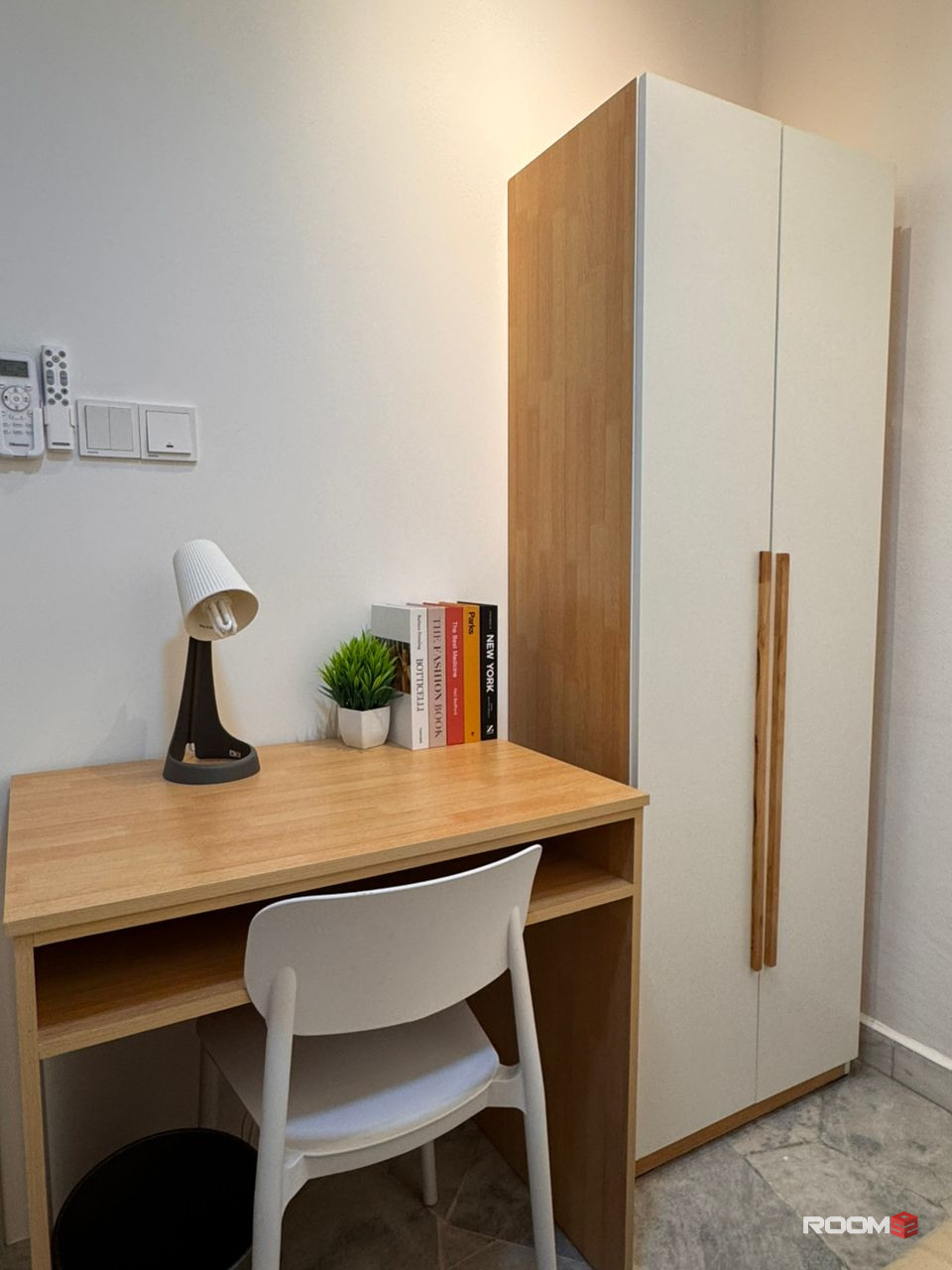 ‼️NEAR MRT ⭐️ De Tropicana, Kuchai Lama📍 SINGLE Room Fully Furnished @ NEW Aircond Wardrobe Table Chair Mattress
