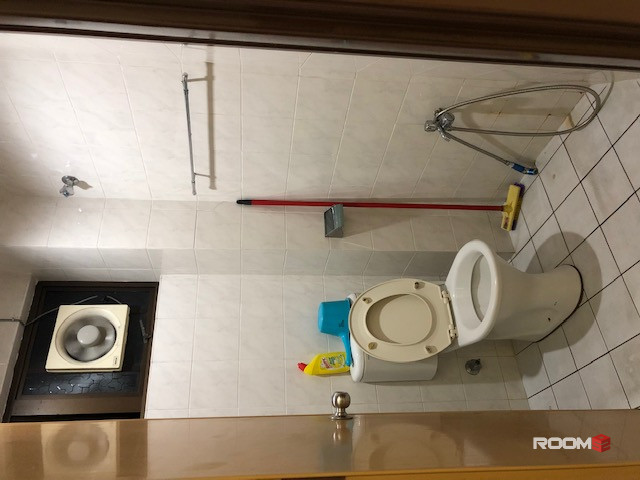Room attach with Toilet at BU6