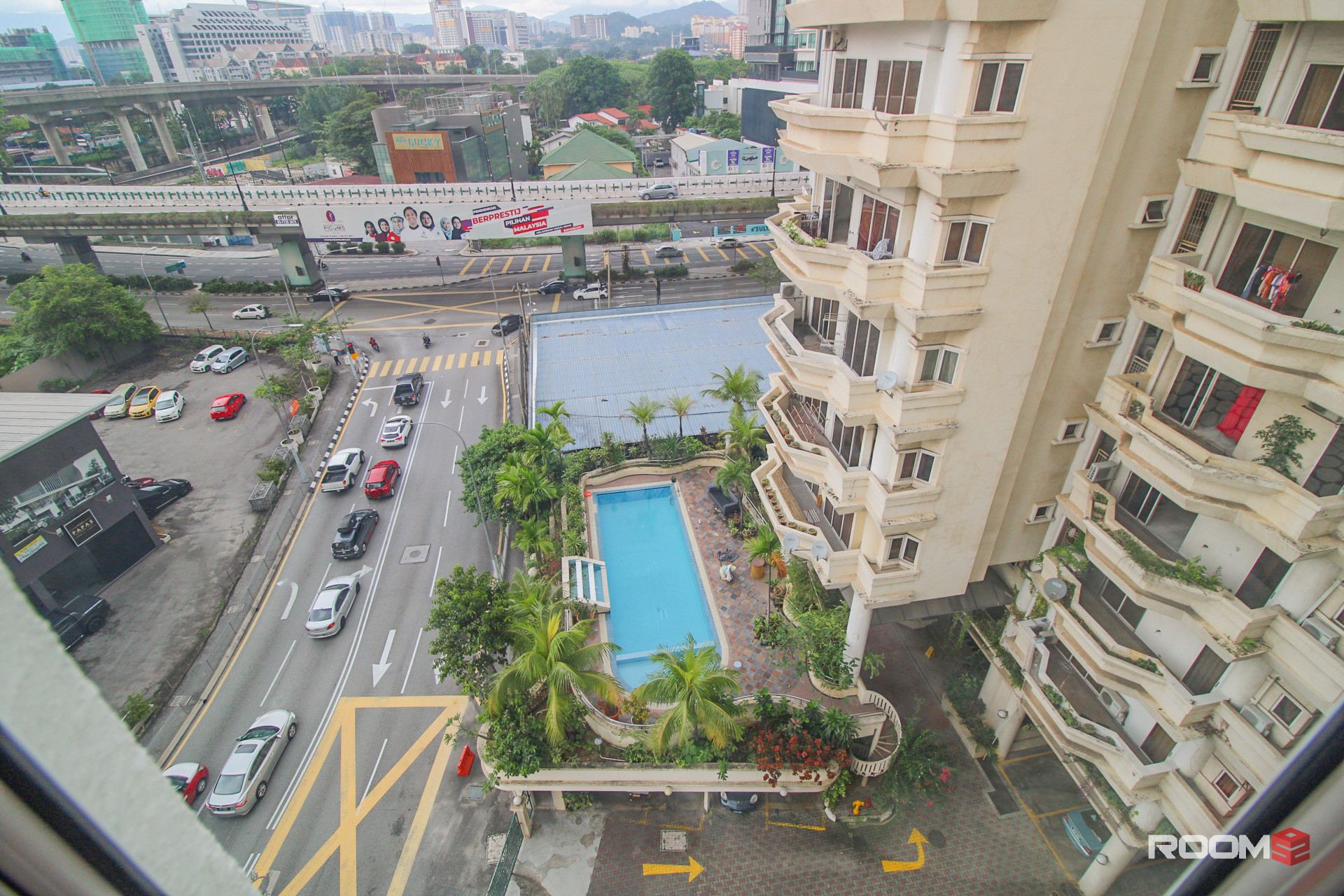 Studio Unit For Rent 🙋🏻‍♀️⚡🌃 Near Megan Avenue ❗ At Luxury Condominium 🏛️