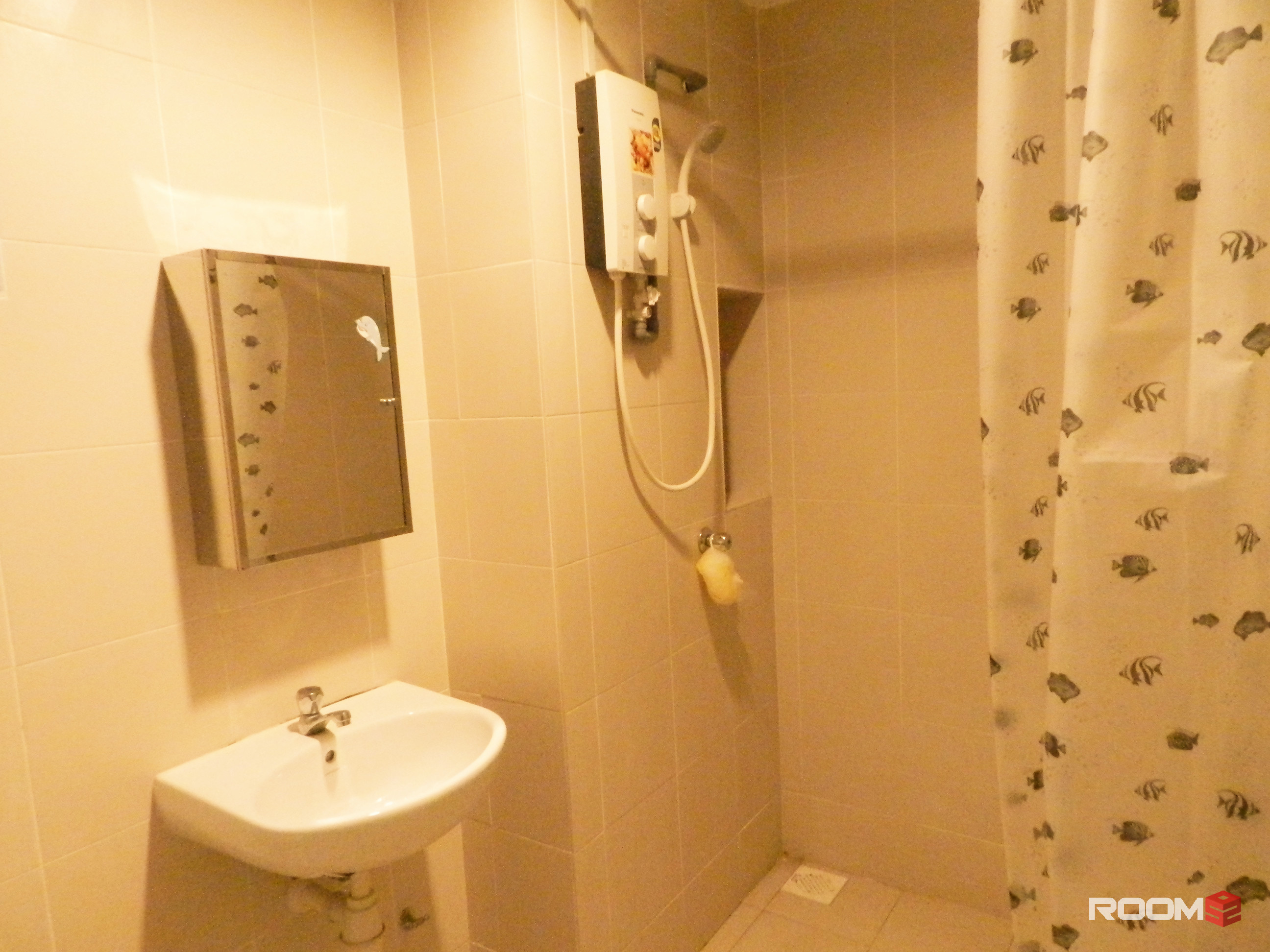 Setia Walk @ Female Medium Room with Balcony