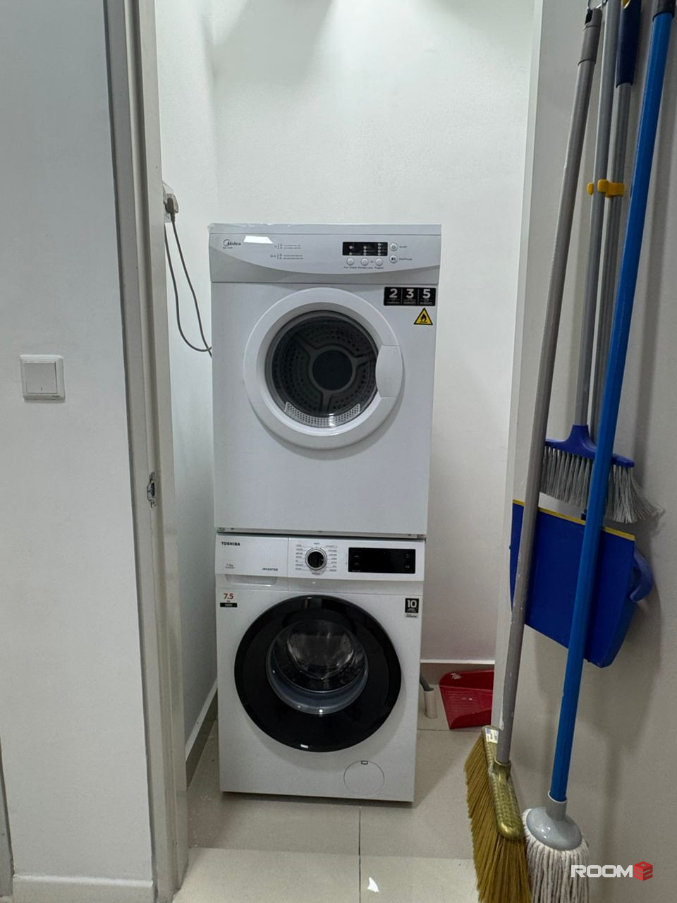 🛀🛀PRIVATE BATHROOM 😱😱NEAR HELP UNI✅NADAYU 801⭐️ Master Room Fully Furnished @NEW Aircond Wardrobe Table Chair Mattre