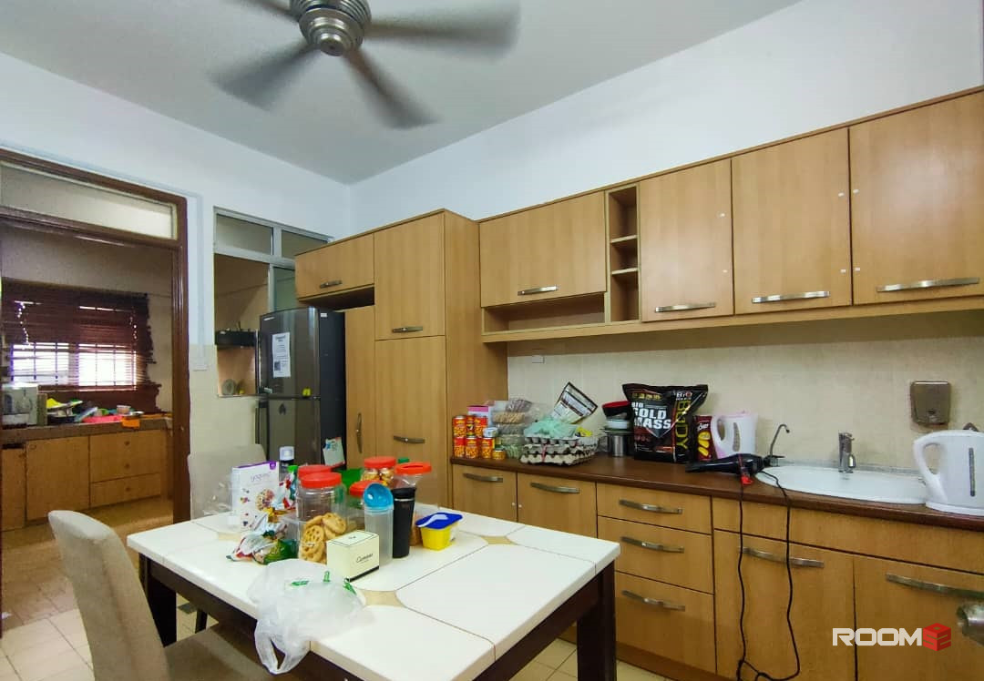 Fully Furnished Unit in Sepah Puteri, Kota Damansara near to Surian