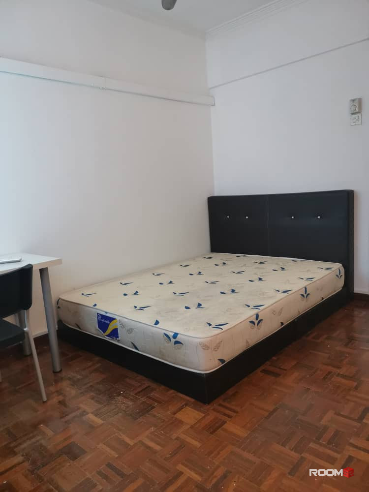 Medium Room Sharing Attached Bathroom @ Sunway PJS 9 (near Medical/ GEO/ Pinnacle)