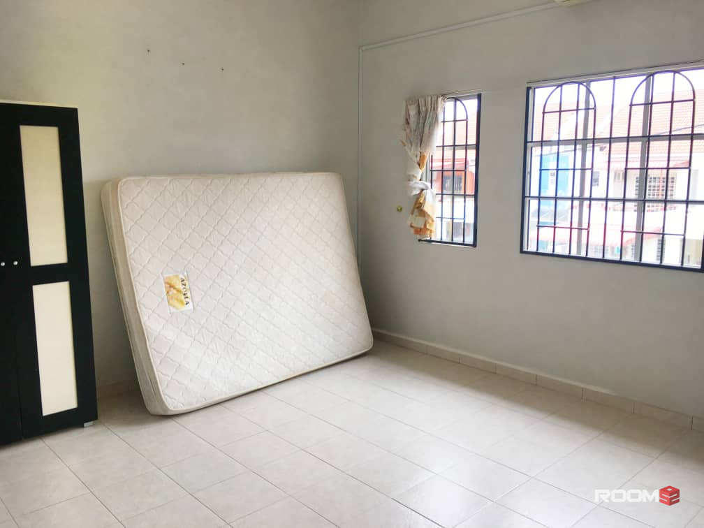 Middle Room at Seremban 2, Seremban  🔥 👉 Bilik Sewa Seremban 2 [Near KPJ, 𝐍𝐨𝐧-𝐬𝐡𝐚𝐫𝐢𝐧𝐠] Park Avenue, AEON