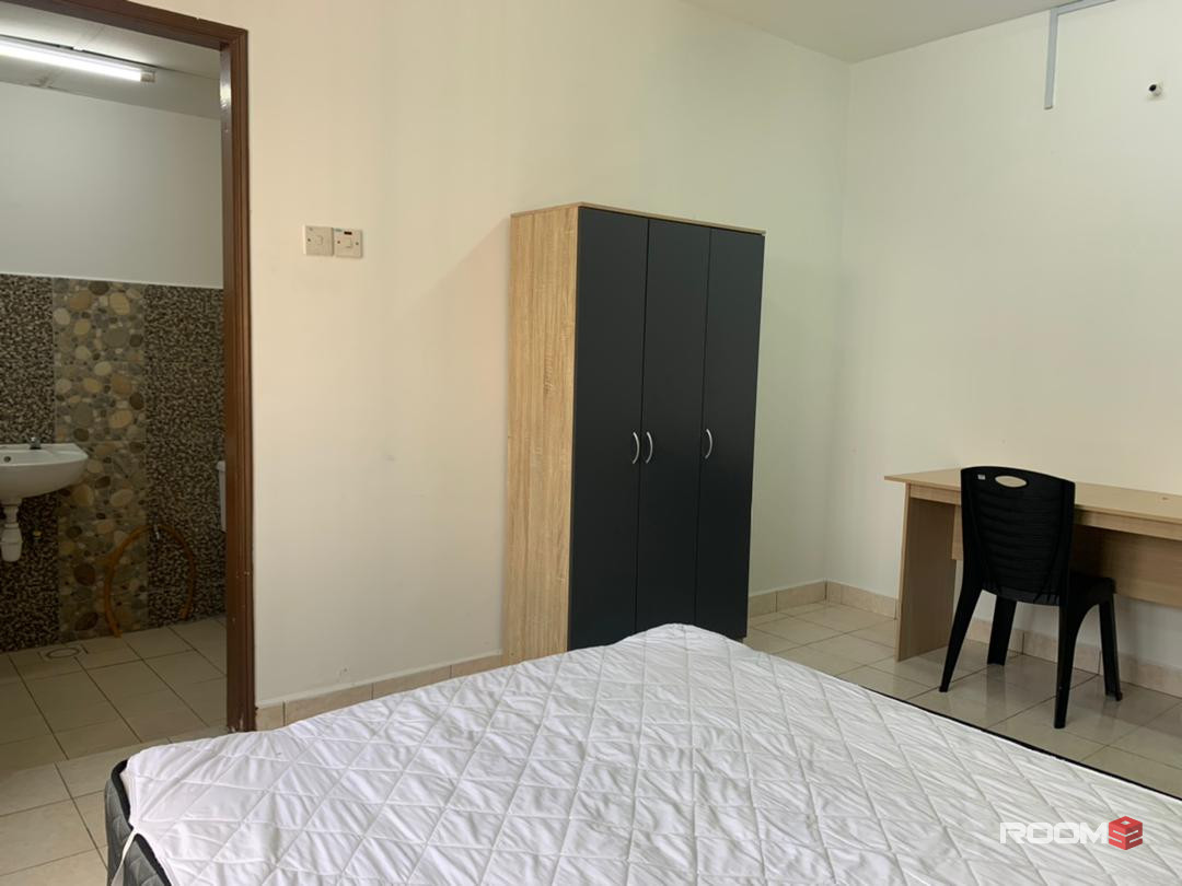 [low deposit] Master Room @ Palm Spring, Kota Damansara