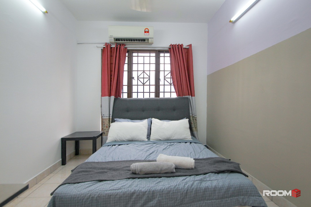 Palm Spring - QUEEN BED ROOM for rent @ Kota Damansara, Dataran Sunway (Rent 6 month above)