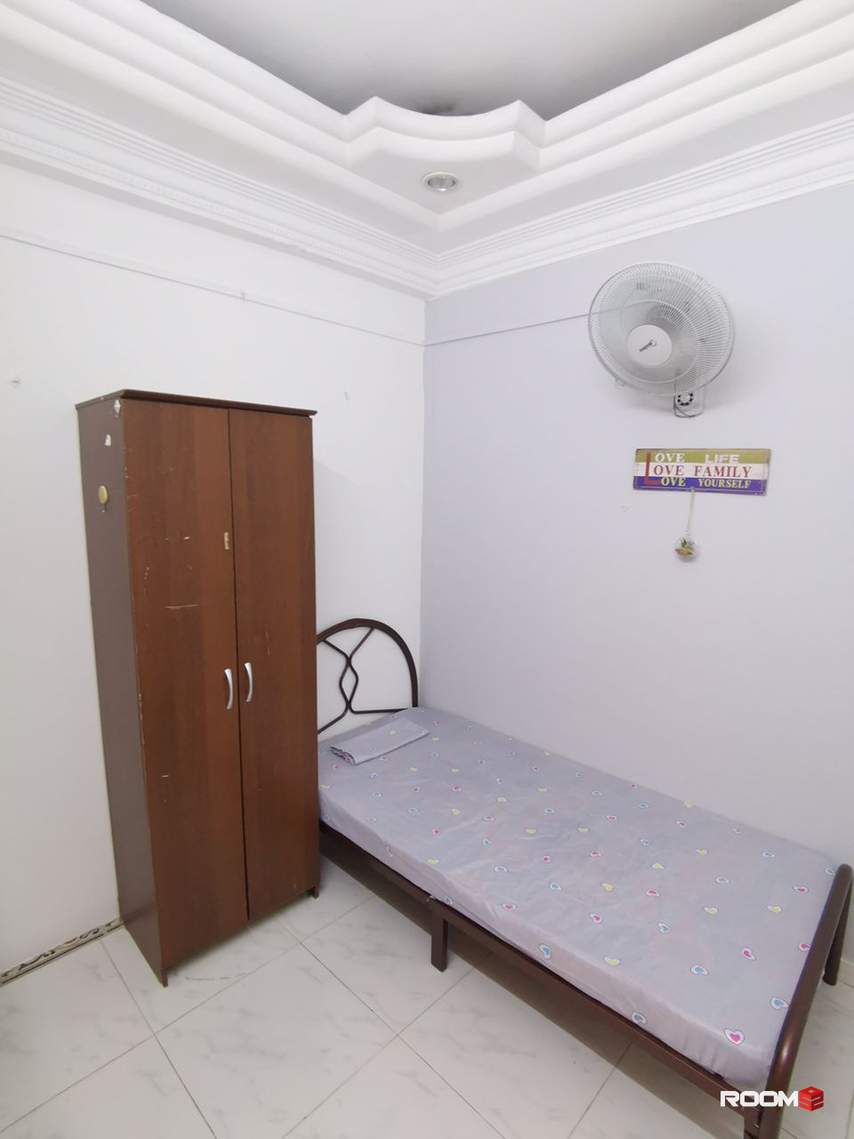 🏠 Room Available for Rent in Taman Paramount! 🌳✨  Located near SS2 / Sea Park 🏖️ and LRT Station 🚇 for convenient tr