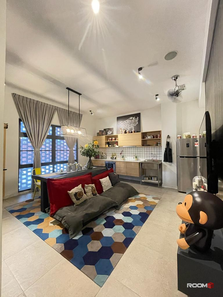 Middle Room Rental in Union Suites, Bandar Sunway Near to BRT Station with Low Deposit