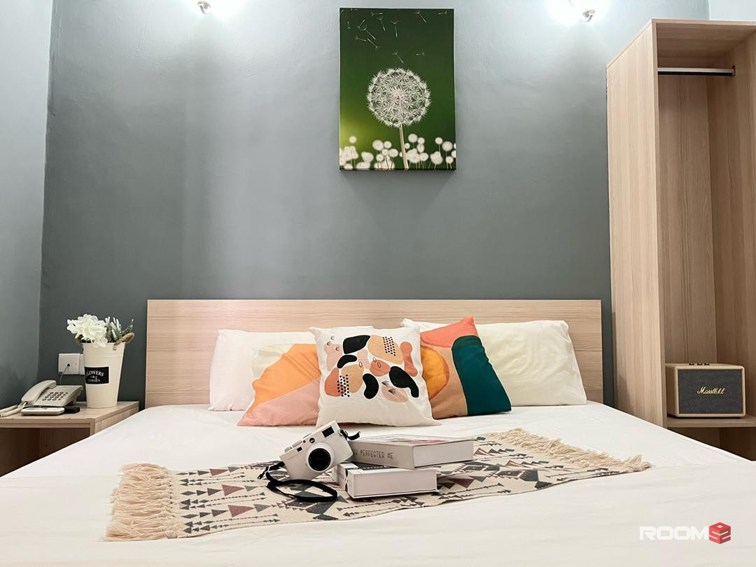 Ready-to-move-in Room with attached bathroom, Damansara Jaya