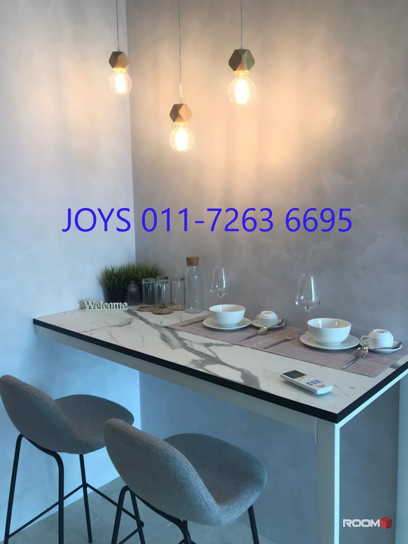 Majestic Maxim Newly Renovated for All-FEMALE or ALL-MALE units with brand NEW furniture.