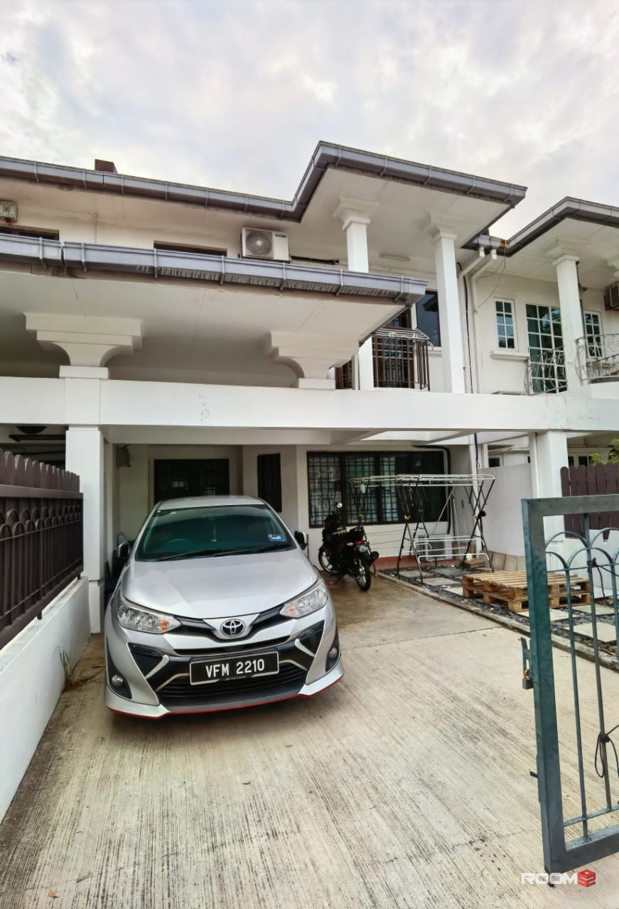 Single room in Bandar Utama/ 1 utama/1U for rent