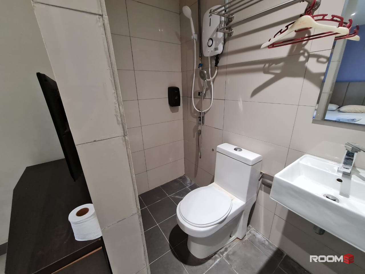 ✨0ZeroDeposit Move In✨Fully Furnish Queen Size BedRoom With Private Bathroom@Amigo Hotel📍PetalingStreet,Pasar Seni,Pudu