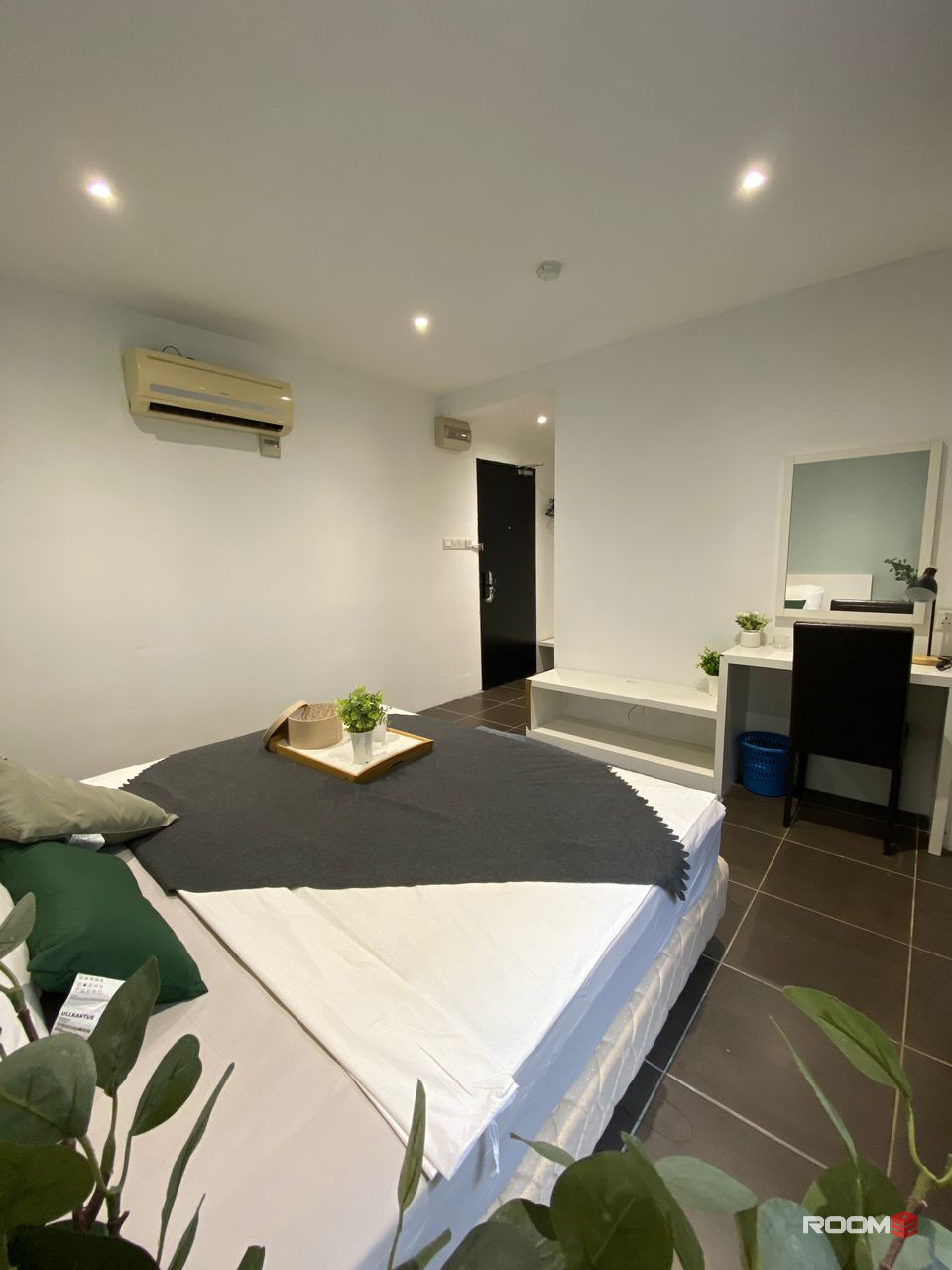 Damansara Perdana Area Master Bedroom With Private Bathroom , 6Mins To Ikea Damansara 【Zero Deposit Available Now !!!】
