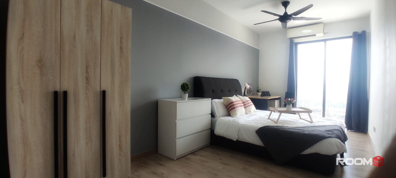 (FEMALE  UNIT) Master Bedroom @ Emporis Kota Damansara