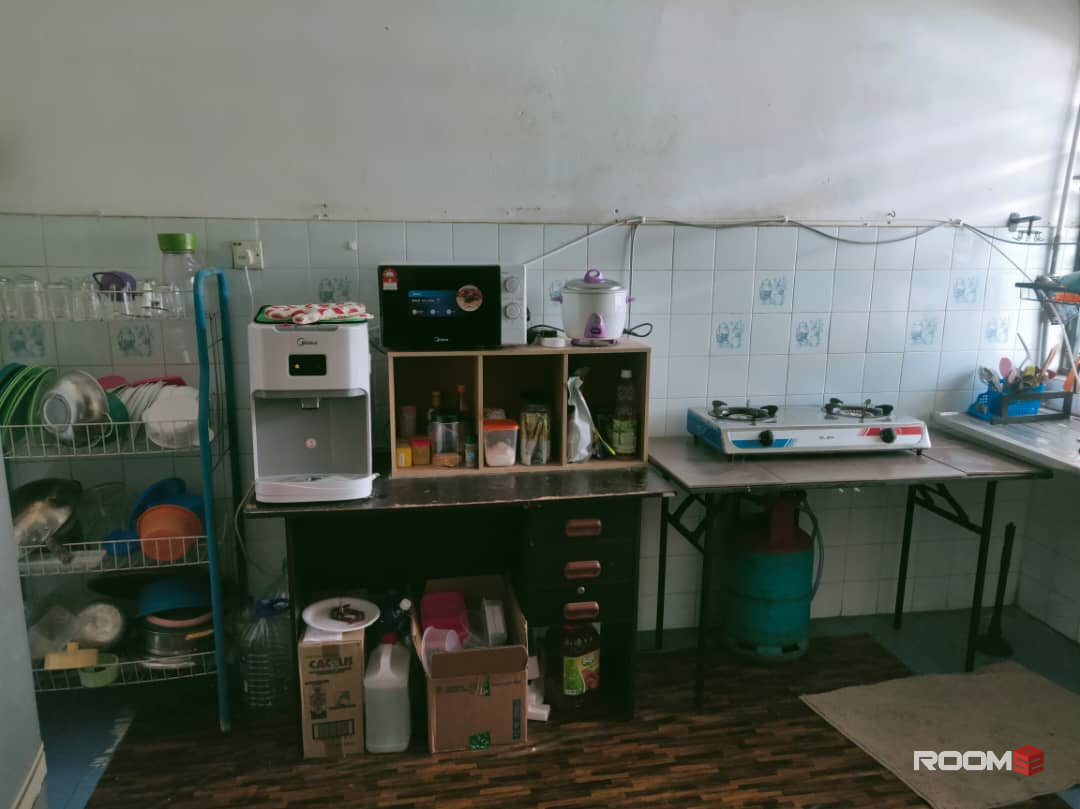 Middle Room, Master Room at Bandar Sunway, Petaling Jaya