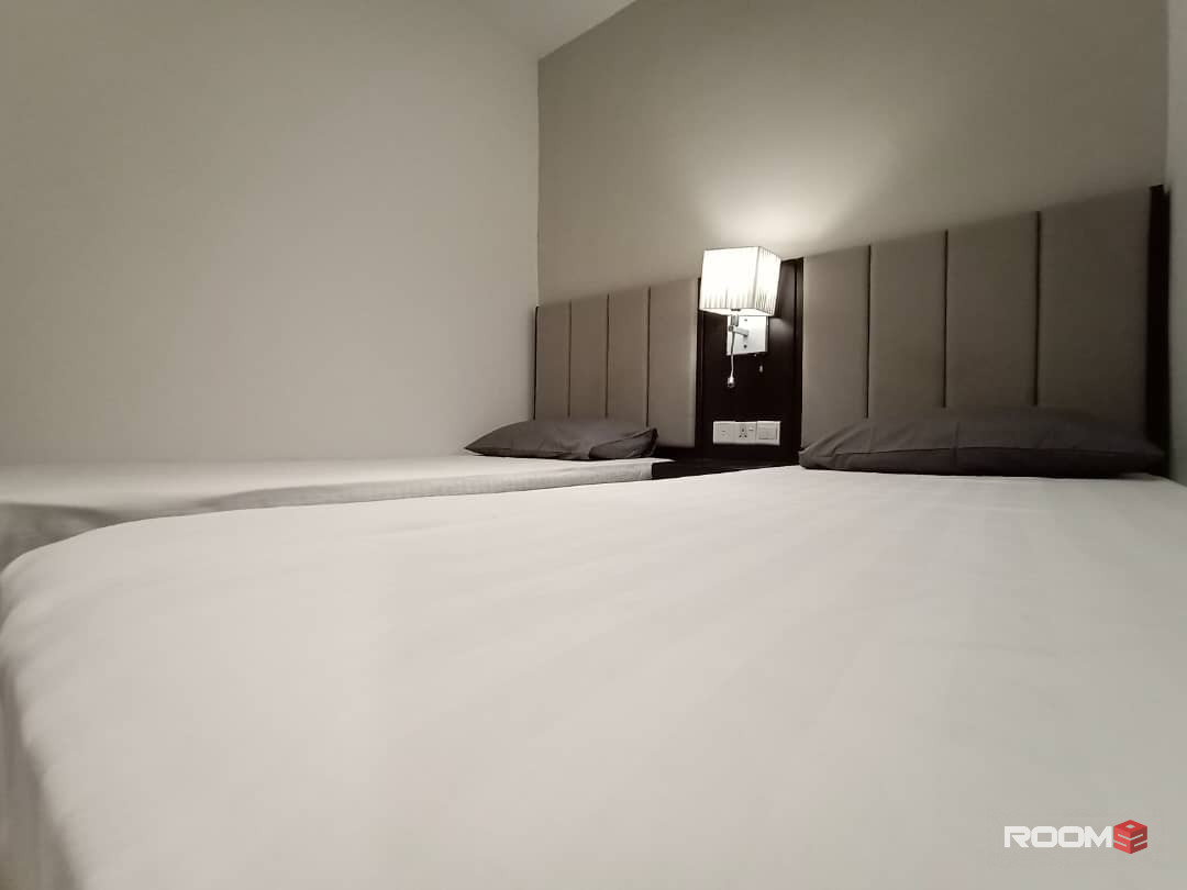 ✨0ZeroDeposit Move In✨Fully Furnish Queen Size BedRoom With Private Bathroom@Amigo Hotel📍PetalingStreet,Pasar Seni,Pudu