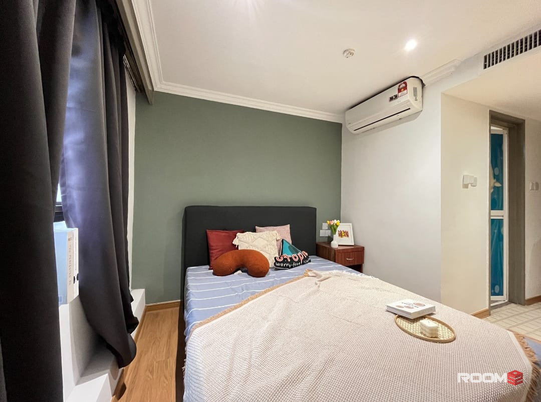 Zero Deposit Luxury Room with private 🛁bathroom But Cheap Rental At Swing & Pillow @ Grand Maria, KL City Centre