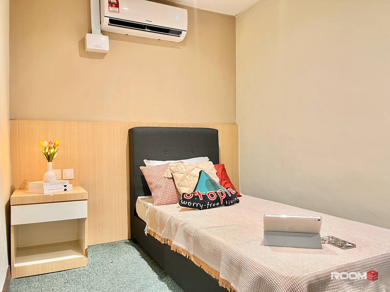 Zero Deposit Single room for rent at Phoenix Hotel Kuala Lumpur