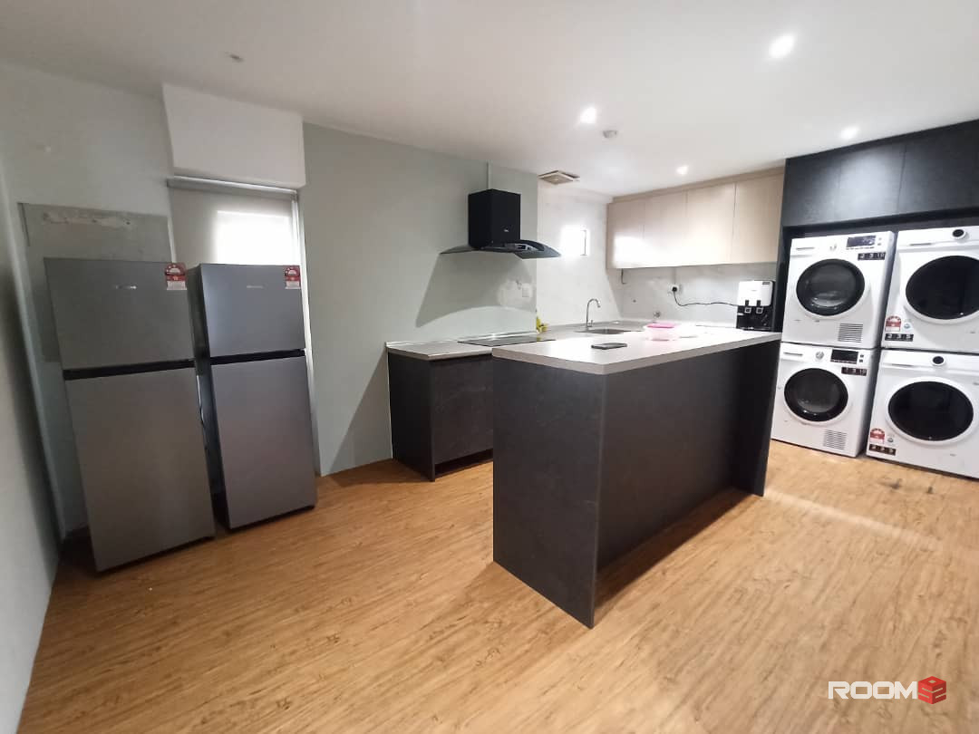ZERO DEPOSIT MASTER ROOM VERY NEAR STARLING MALL AT SWING & PILLOW A&N AT SS21 DAMANSARA