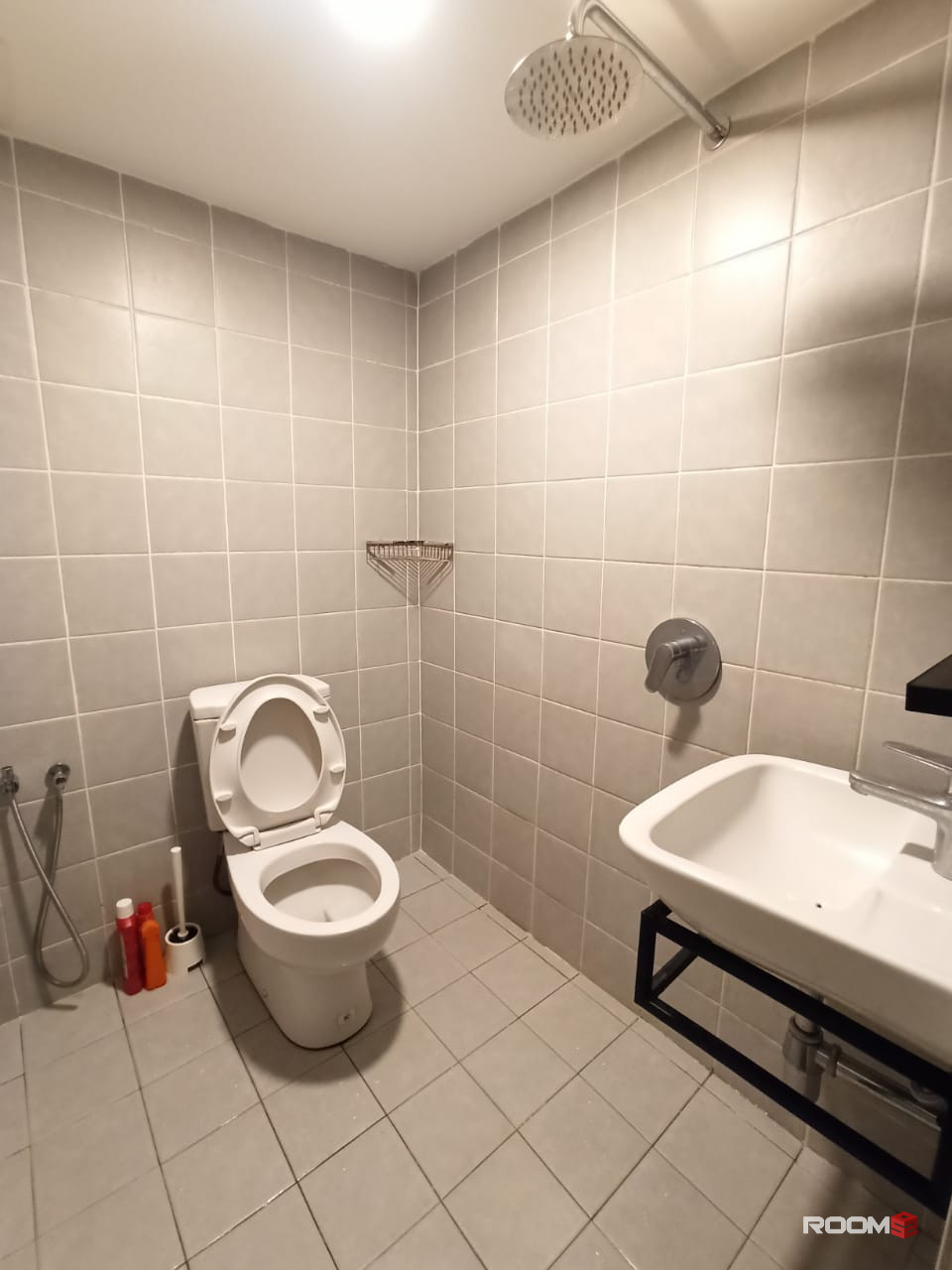 Affordable Luxury Master room for rent at UDU Bukit Bintang with private 🛁bathroom