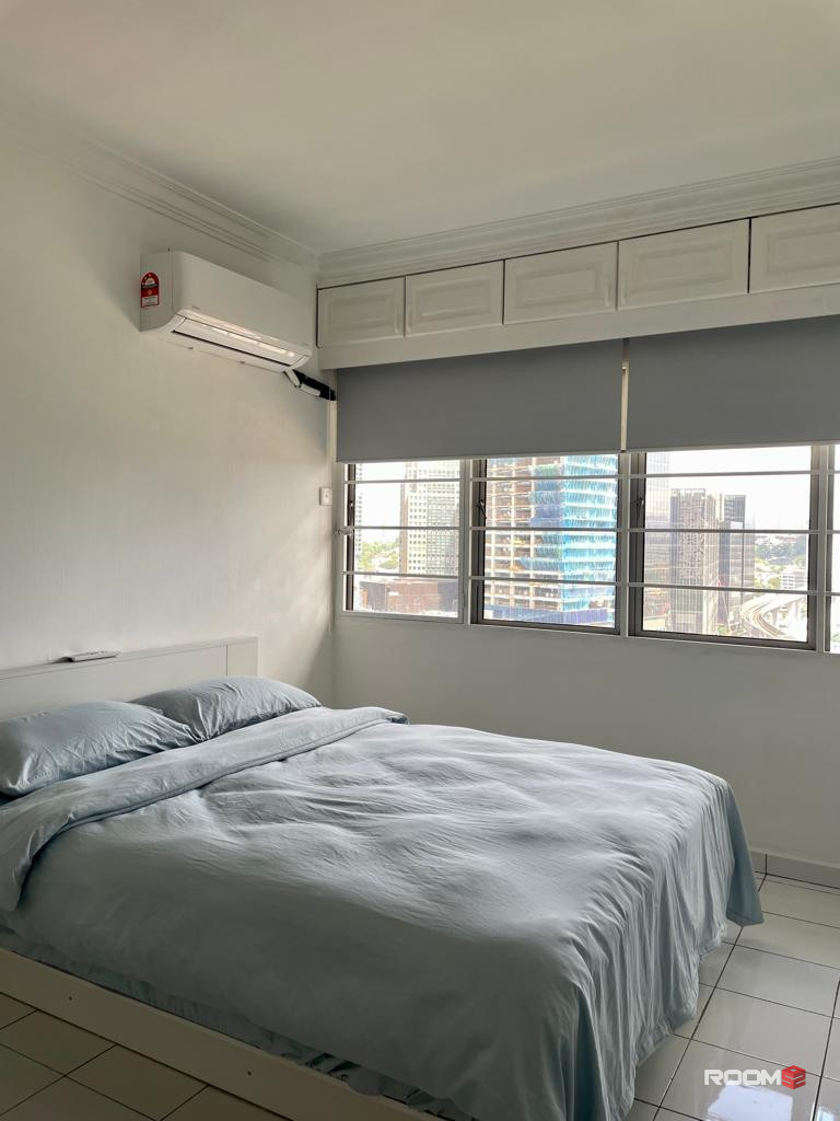 {All Female} Walking Distance to MRT Bangsar Room for Rent