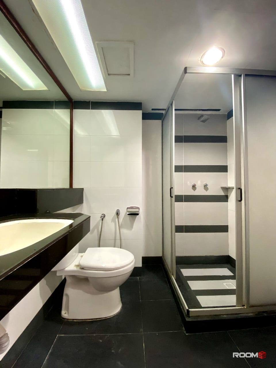 Cheaper Private Bathroom With Private Toilet @ Chowkit
