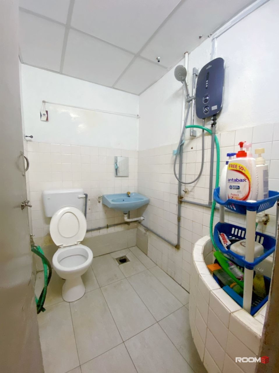 📣 Single room Available in SS15 5 min Walking distance 🏘