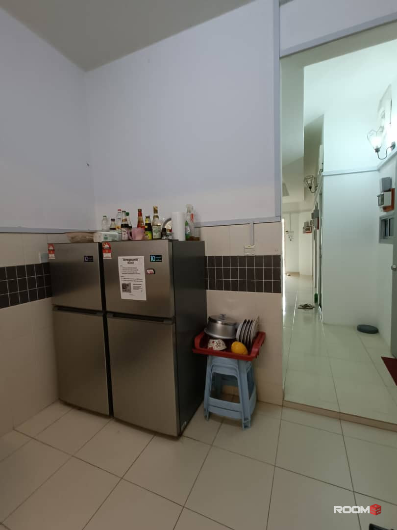 Landed Room For Rent At Setia Alam