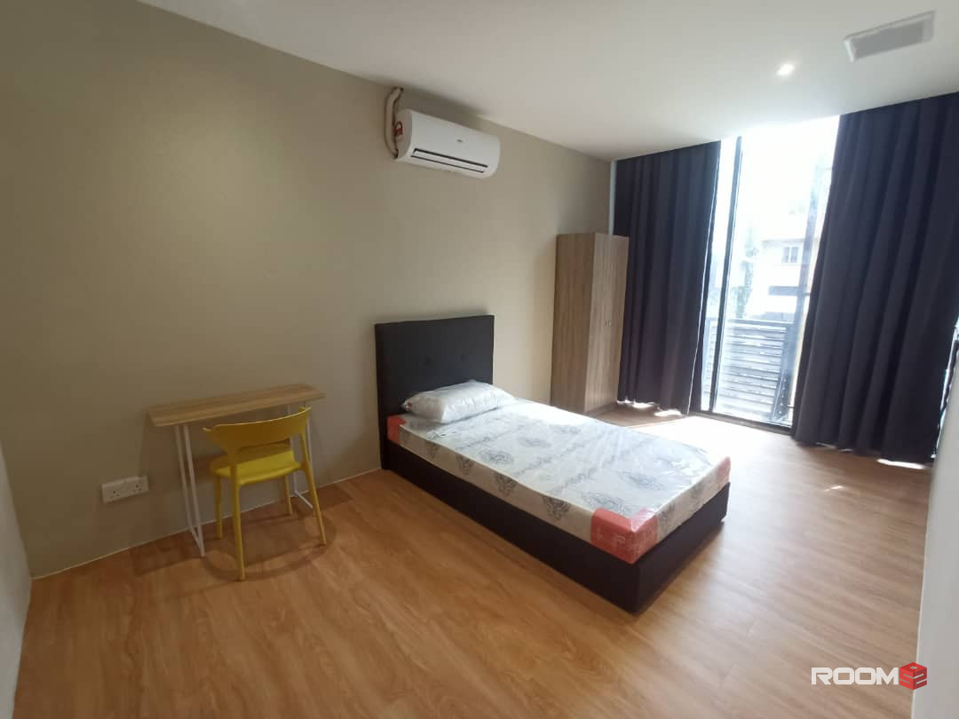 Zero Deposit Single room for rent at Swing & Pillows @ Kuala Lumpur City Centre Pudu