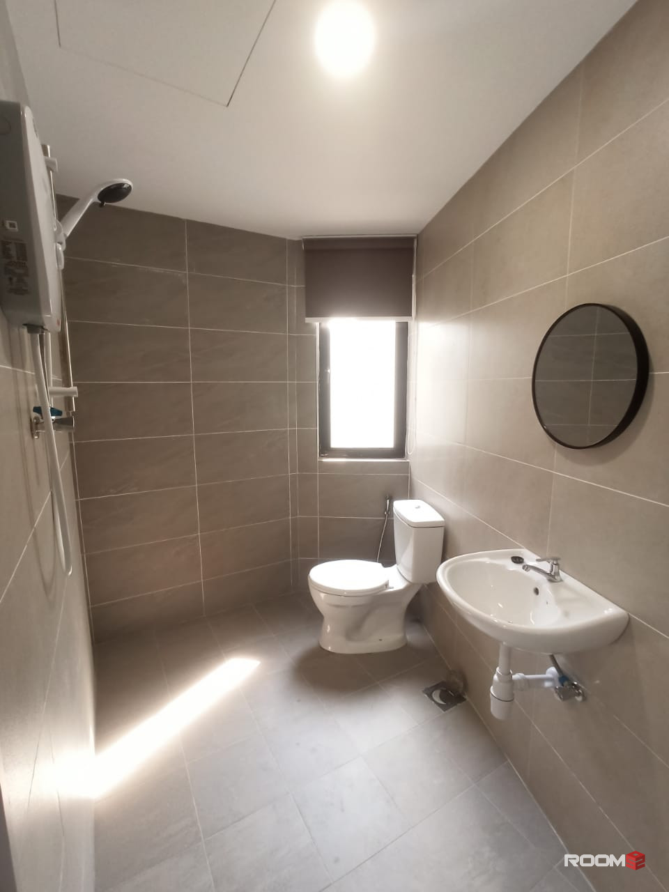Zero Deposit with Private Bathroom for rent 2Mins Walk MRT Kentonmen Station Brand New Unit