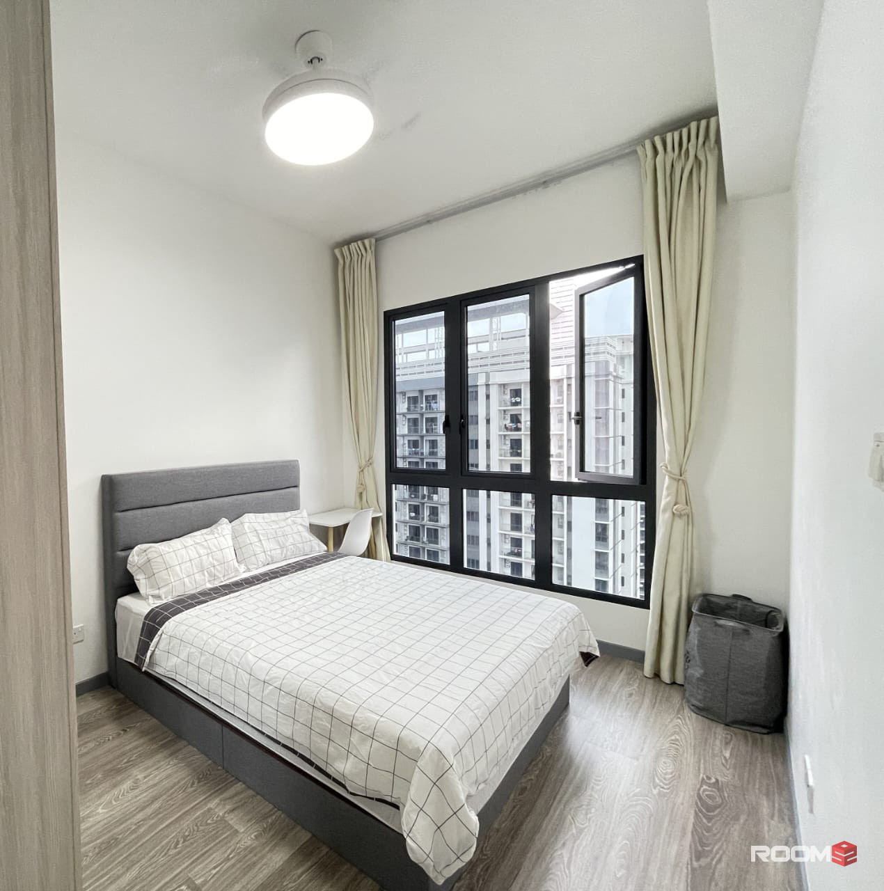 Master room for rent at Bangsar South, near UM