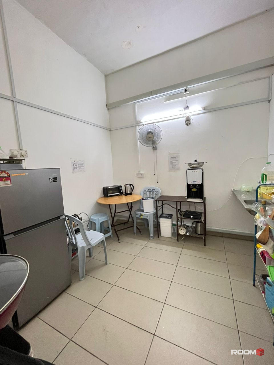 💥💥5 MINS Walking Distance to Taman Bahagia LRT Station SS2 AREA MIDDLE ROOM AVAILABLE💥💥