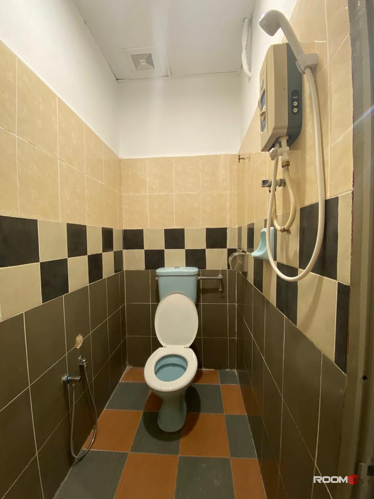 🏠🛋️🛏️ Fully Furnished Room Rental in Damansara Inn @ Damansara Jaya with Free Deposit! 🤩🏠💼